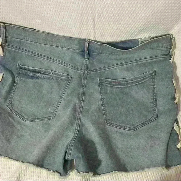 Express Vintage High Rise Shorts Size 18 - Picture 3 of 3